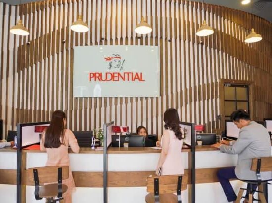 Prudential Việt Nam đang phân phối bảo hiểm qua ngân hàng nào?