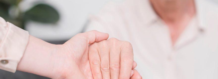 Bảo hiểm sức khỏe cho người lớn tuổi