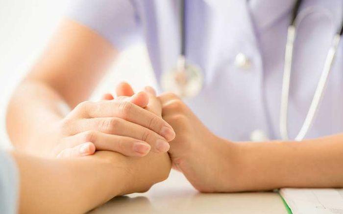 Bảo hiểm sức khỏe cho người cao tuổi và những điều cần biết