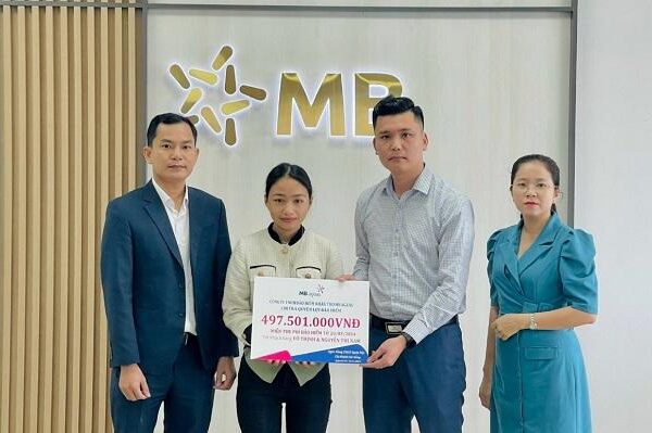 MB Ageas Life chi trả hàng trăm triệu đồng quyền lợi bảo hiểm cho khách hàng